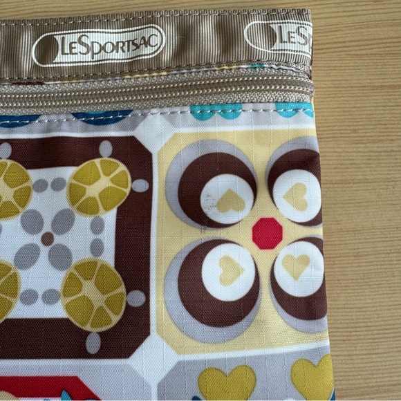 LeSportsac Hawaii Make Up Pouch - Picture 6 of 7